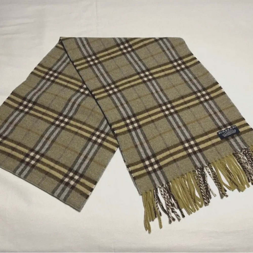 Burberry London 100% Lambswool Scarf Olive Classic Nova Check Unisex